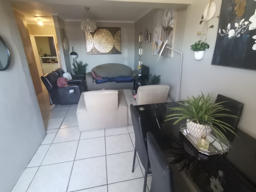 3 Bedroom Property for Sale in Bernadino Heights Western Cape